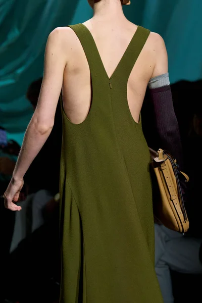Look 62